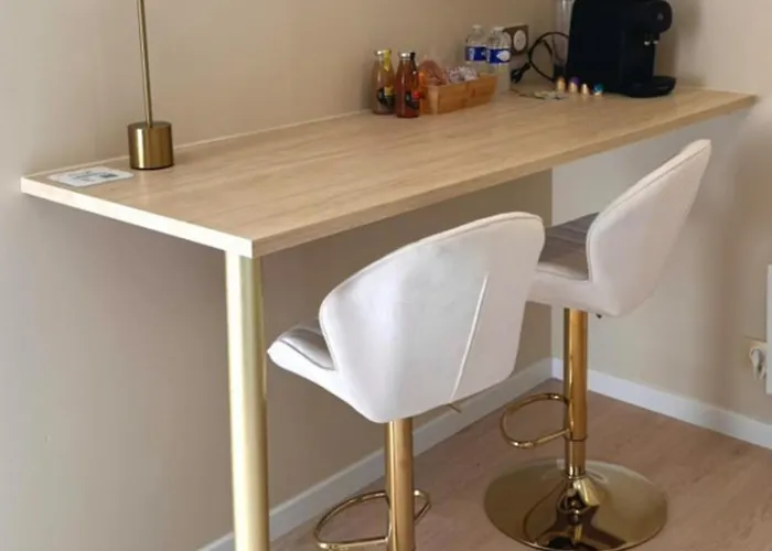 De Marbre Et D Or Entre Le Futuroscope Et Le Parc Du Puy Dufou Boesse